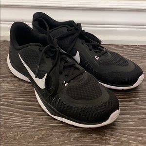 Black and White Flex TR 6 Nike Shoes